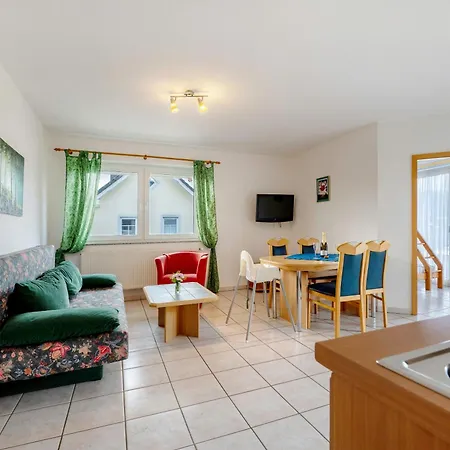 Mosel Familienurlaub Zickzack Apartment *