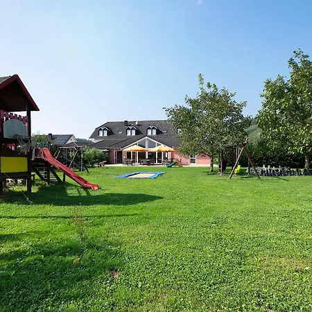 Mosel Familienurlaub Zickzack Thornich