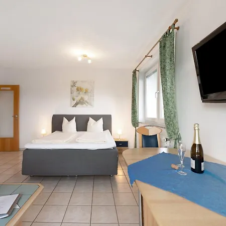 Mosel Familienurlaub Zickzack アパート Thornich
