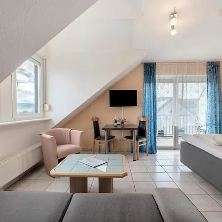 Mosel Familienurlaub Zickzack アパート